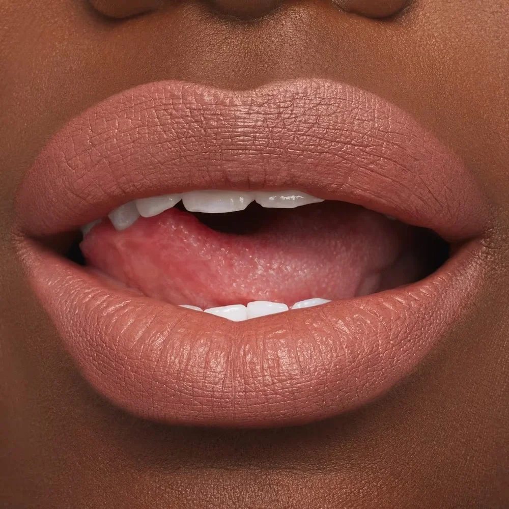 ‘Velvet Teddy’ M·A·Cximal Silky Matte Lipstick